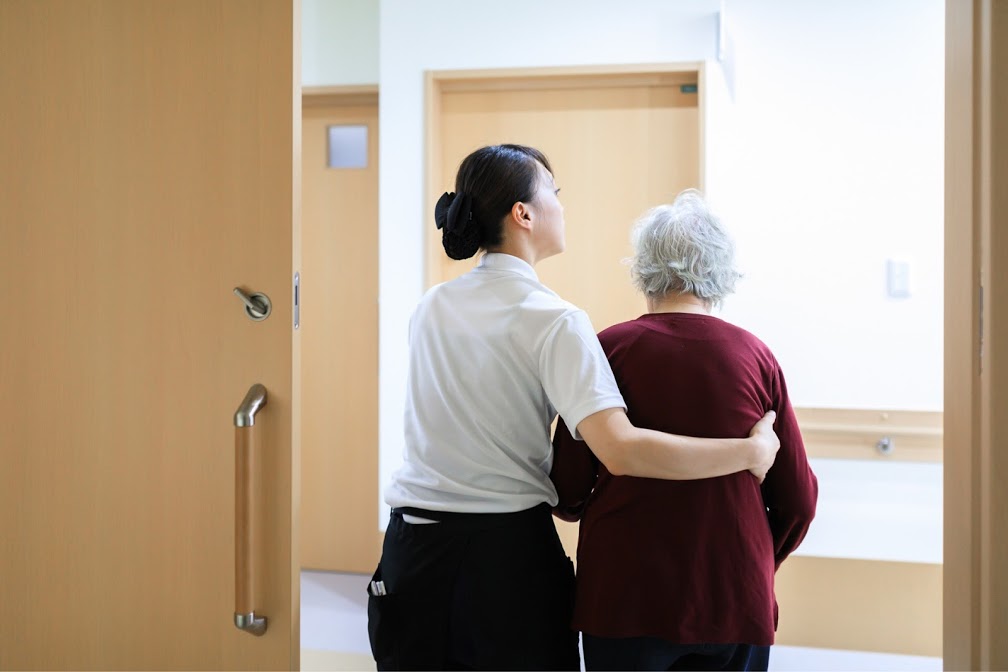 飲んで歩くとは